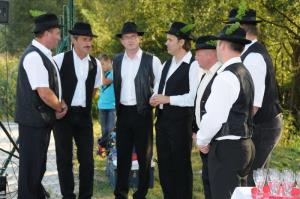 V kulturnem programu je nastopila vokalna skupina Podokničarji